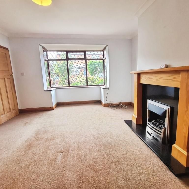 2 bedroom end of terrace house to rent - Photo 1