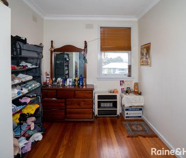 9 Condon Avenue, Mount Austin, NSW 2650 - Photo 2