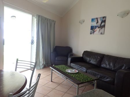 FURNISHED BEACHSIDE VILLA - Photo 3