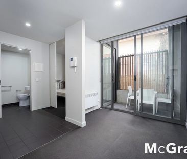 Modern 1-Bedroom Student Studio in the Heart of Box Hill - Photo 6