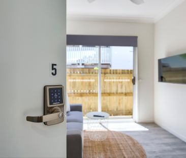 75 Connaught Street, Sandgate QLD 4017 - Apartment For Rent | Domain - Photo 1