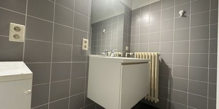 Appartement te huur in Brugge voor € 800 met 1 slaapkamer - Photo 4