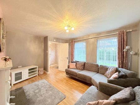 32 Oak Glen, Antrim, Antrim, BT41 1JR - Photo 2