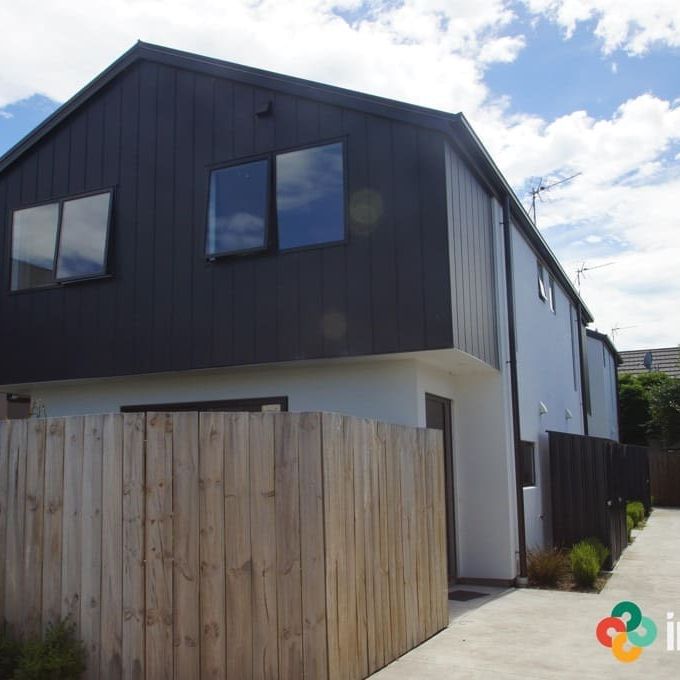 Comfortable townhouse in Sydenham - Photo 1