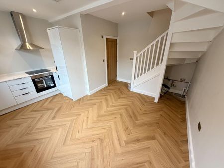 2 bedroom terraced house to rent - Photo 3