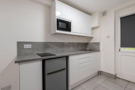 Studio to rent - Photo 4