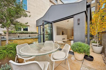 3 bedroom terraced house to rent - Photo 3