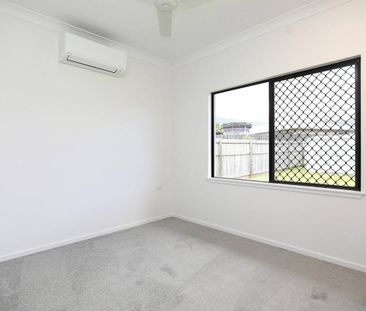 Beautifully Refurbished Family Home – Available Now! - Photo 4