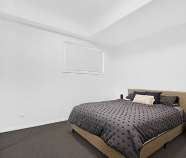 One Bedroom Apartment Plus Study in Ideal Location - Photo 4