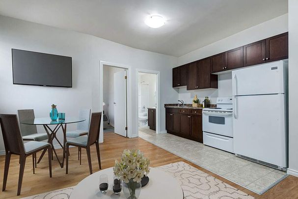 Renovated Suite - 1 Bedroom - Photo 1