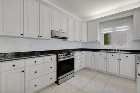 For Lease - 476 Westridge Drive, Vaughan, Ontario - Photo 5