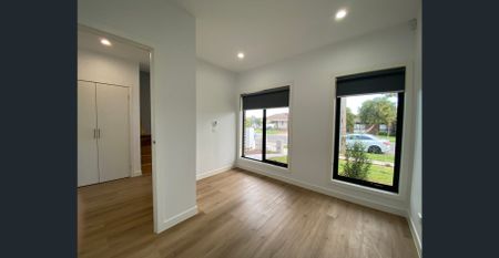 3 BED DELIGHT IN THE HEART OF HOPPERS CROSSING - Photo 2