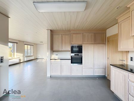 Recente gezinswoning te huur - Photo 2