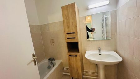 location Appartement T2 DE 52.27m² À TOULOUSE - Photo 3
