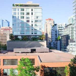 FEB 1 - One Bed + Den + Balcony - Hornby & Drake, Steps to Seawall - Photo 2