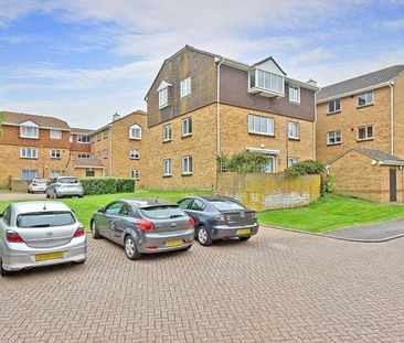 Fallowfield, Sittingbourne, Kent, ME10 - Photo 2