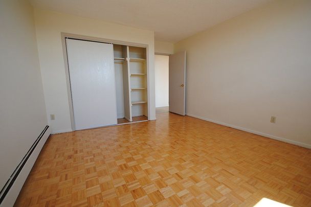 Downtown Living at its best - Minutes to parks, shops, restaurants, and more. - Photo 1