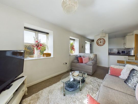 2 bedroom apartment to rent - Photo 1