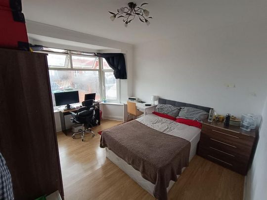 7 bedroom house share to rent - Photo 1