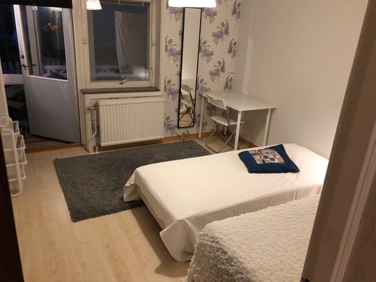 Åkaregatan, Västra Frölunda - Photo 1