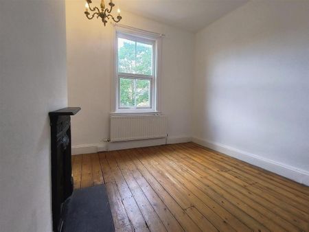 4 bedroom terraced house to rent - Photo 3