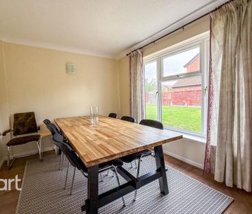 4 bedroom detached house to rent - Photo 2