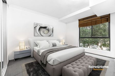 Tri-level home in convenient walk to everywhere address - Photo 3