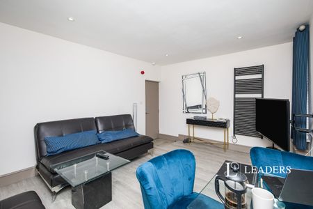 apartment to rent Watcombe Circus, Nottingham, NG5 - Photo 2