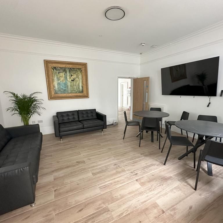 1 bedroom property to rent - Photo 1