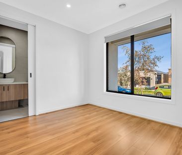 24 Mawson Street, Mickleham VIC 3064 - Photo 3