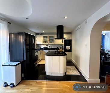 1 bedroom in a house share to rent - Photo 4