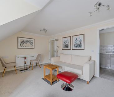 St Athelm Lodge, Wells - Photo 1