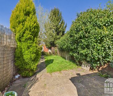 2 bedroom terraced house to rent - Photo 2