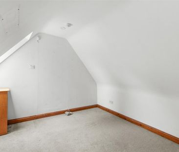 2 bedroom semi-detached house to rent - Photo 5