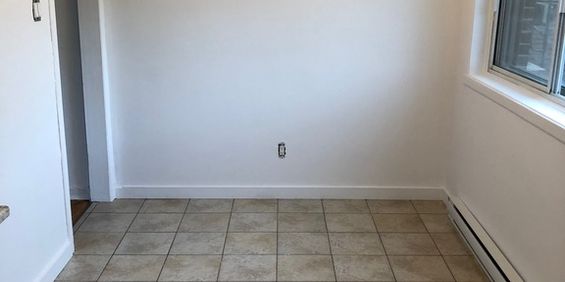 4 ½ Rosemont, Rénové, Eau Chaud, Juillet - Photo 3