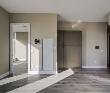 For Lease - 3240 William Coltson Avenue Unit# 2002, Oakville, Ontario - Photo 2