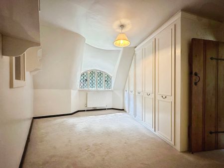 3 bed cottage to rent in Nightingales Lane, Chalfont St Giles, HP8 - Photo 2
