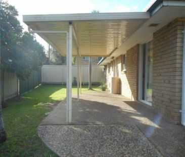 Comfortable 3-Bedroom Home with Air Conditioning & Convenient Locat... - Photo 2