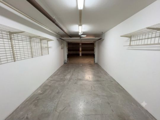 T2 COM SUITE + 2 GARAGENS EM JARDINS DE BIRRE, CASCAIS | Entrada Imediata 01/08! - Photo 1