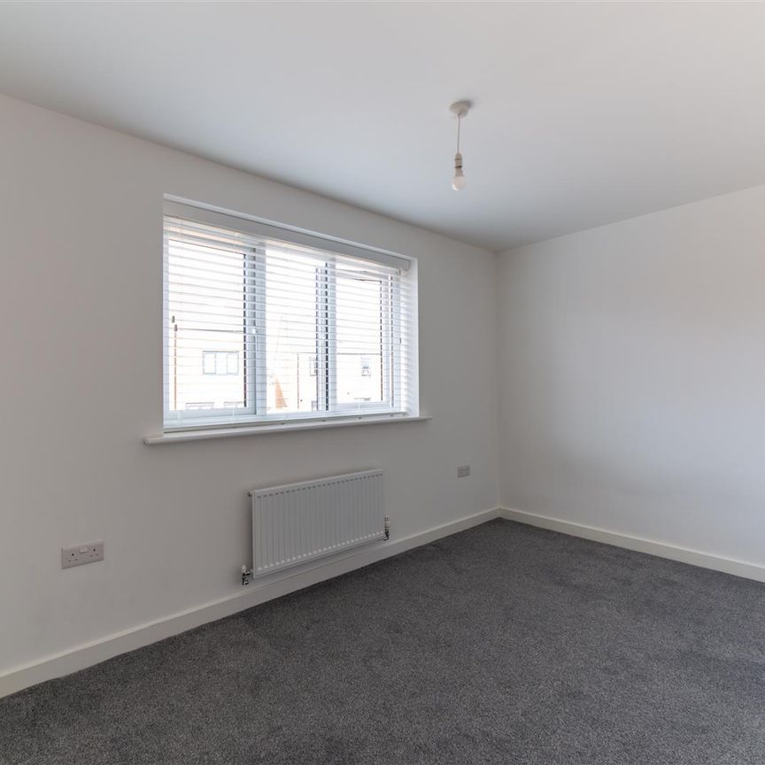 3 bed town house to rent in Speckledwood Way, Newcastle Upon Tyne, NE13 - Photo 1
