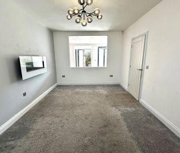 Glenavon Park, PRENTON - Photo 2