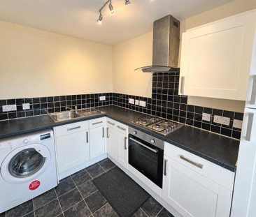 2 bedroom semi-detached house to rent - Photo 2