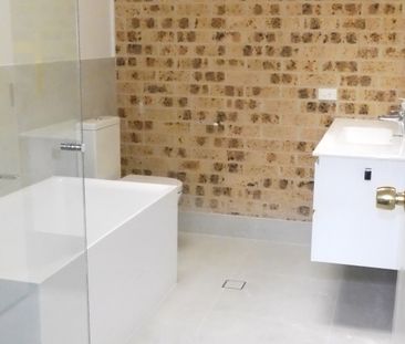 6/14 Hakea Street, Queanbeyan NSW 2620 - Townhouse For Rent | Domain - Photo 1