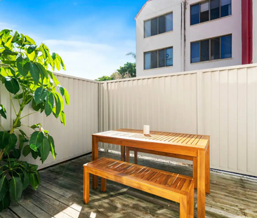 2/23 River Terrace, Surfers Paradise QLD 4217 - House For Rent | Do... - Photo 6