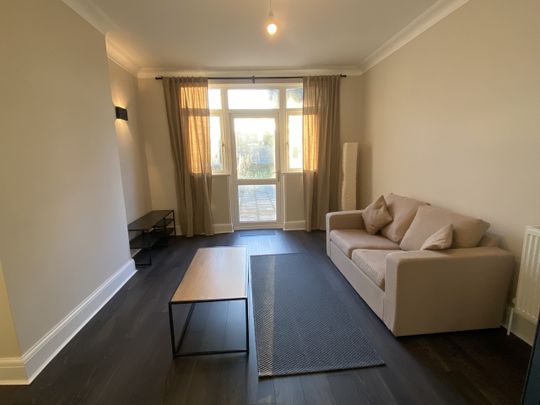 4 Bed Detached House, London, SE24 - Photo 1