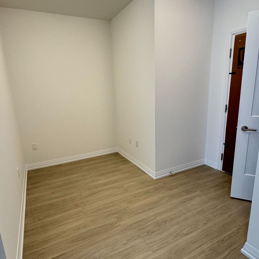 For Lease - 50 Dunfield Avenue Unit# 1914, Toronto, Ontario - Photo 1