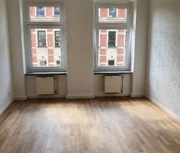 Neu renov. 5-Raumwohnung in Chemnitz/Bernsdorf sucht neue Mieter - Foto 1