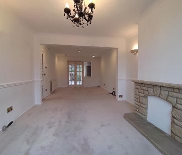 3 bedroom semi-detached house to rent - Photo 4