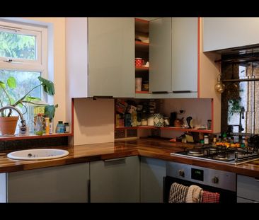 2 Bed Maisonette, Coppermill Lane, E17 - Photo 5