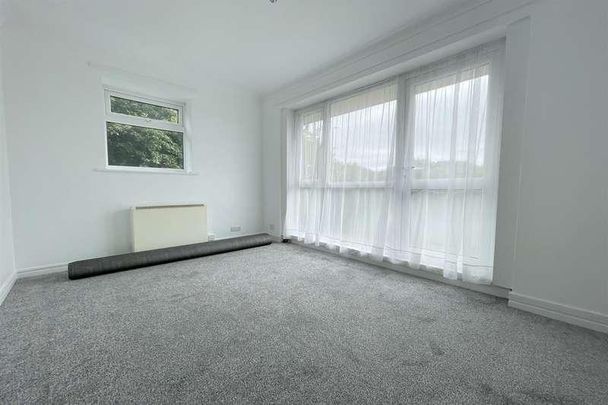 Sutton Avenue, Peacehaven, BN10 - Photo 1